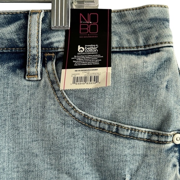 No Boundaries Denim Junior’s Bermuda Shorts • NWT • Size: 17 - Picture 2 of 4